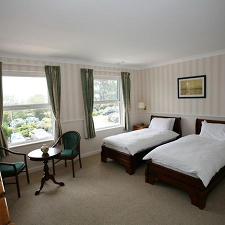 Cliff Head Hotel Carlyon-öböl Szoba fotó