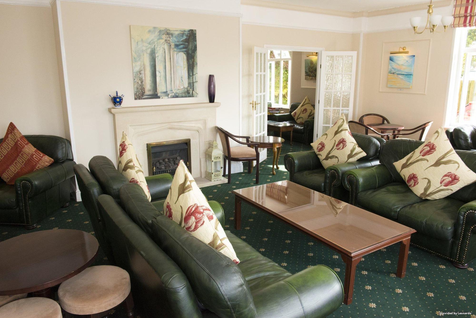 Cliff Head Hotel Carlyon-öböl Kültér fotó
