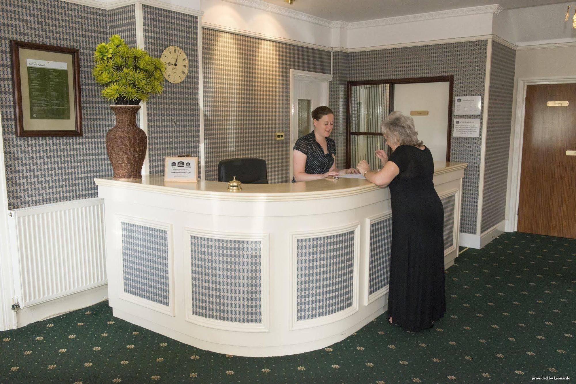 Cliff Head Hotel Carlyon-öböl Kültér fotó